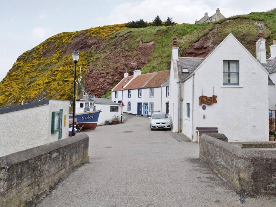 Fisherman'S Cottage In Pennan Exteriér fotografie